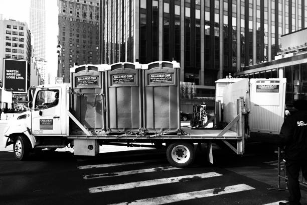 Best Portable restroom trailer rental  in Monroeville, IN